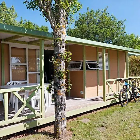 Camping Le Caussanel * Canet-de-Salars