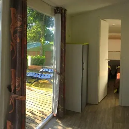 Campsite Camping Le Caussanel Canet-de-Salars